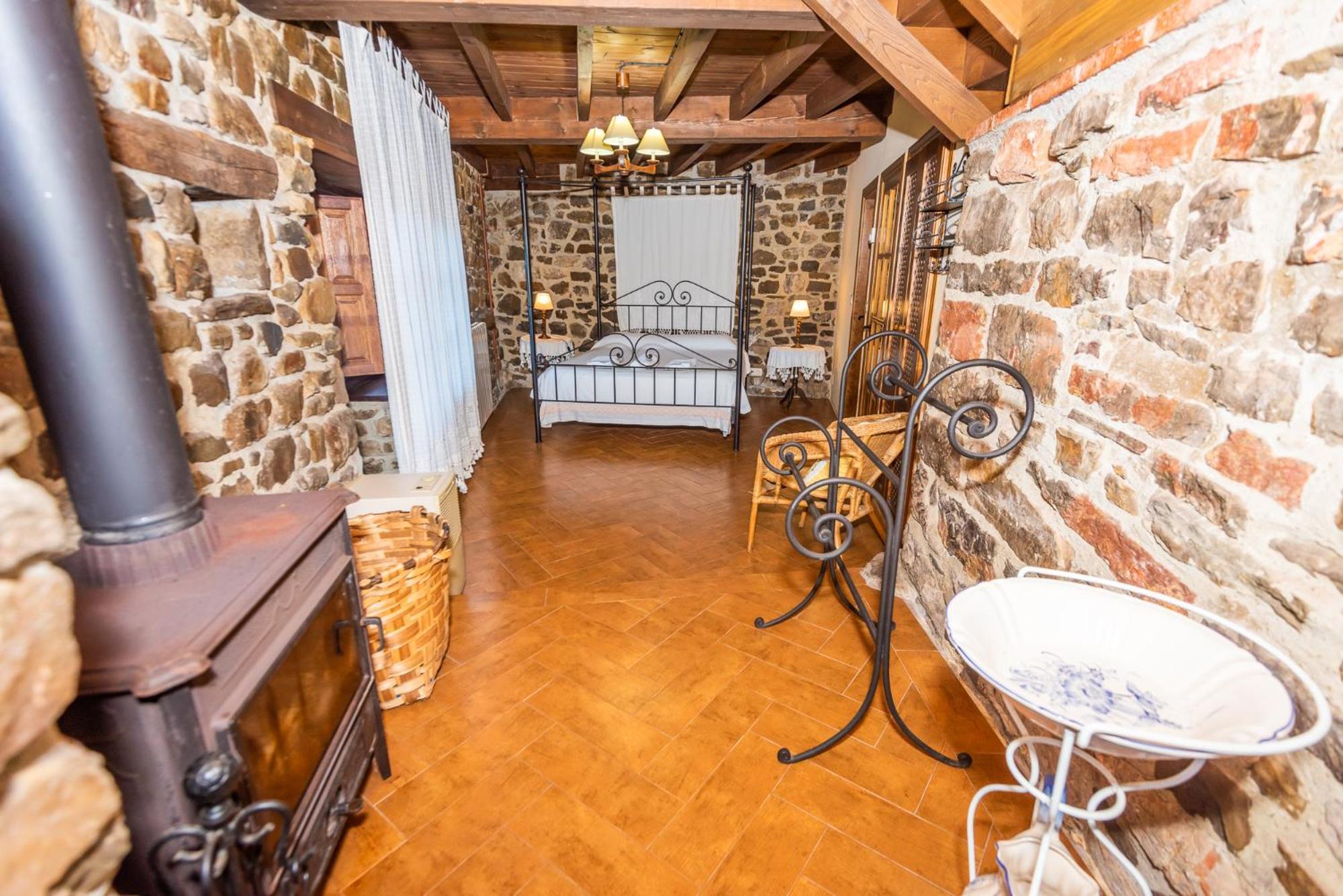 Casa De Ligueria Guest House Rozapanera Bagian luar foto