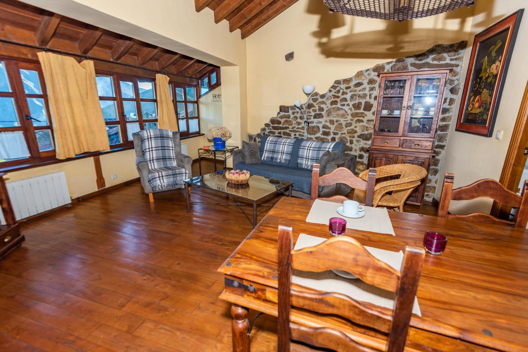 Casa De Ligueria Guest House Rozapanera Bagian luar foto